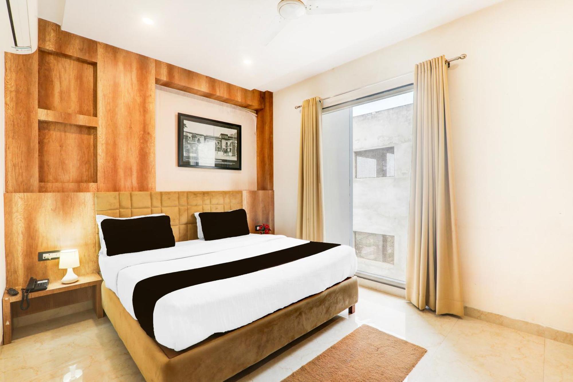 Townhouse The Nawab And Banquet Hotel