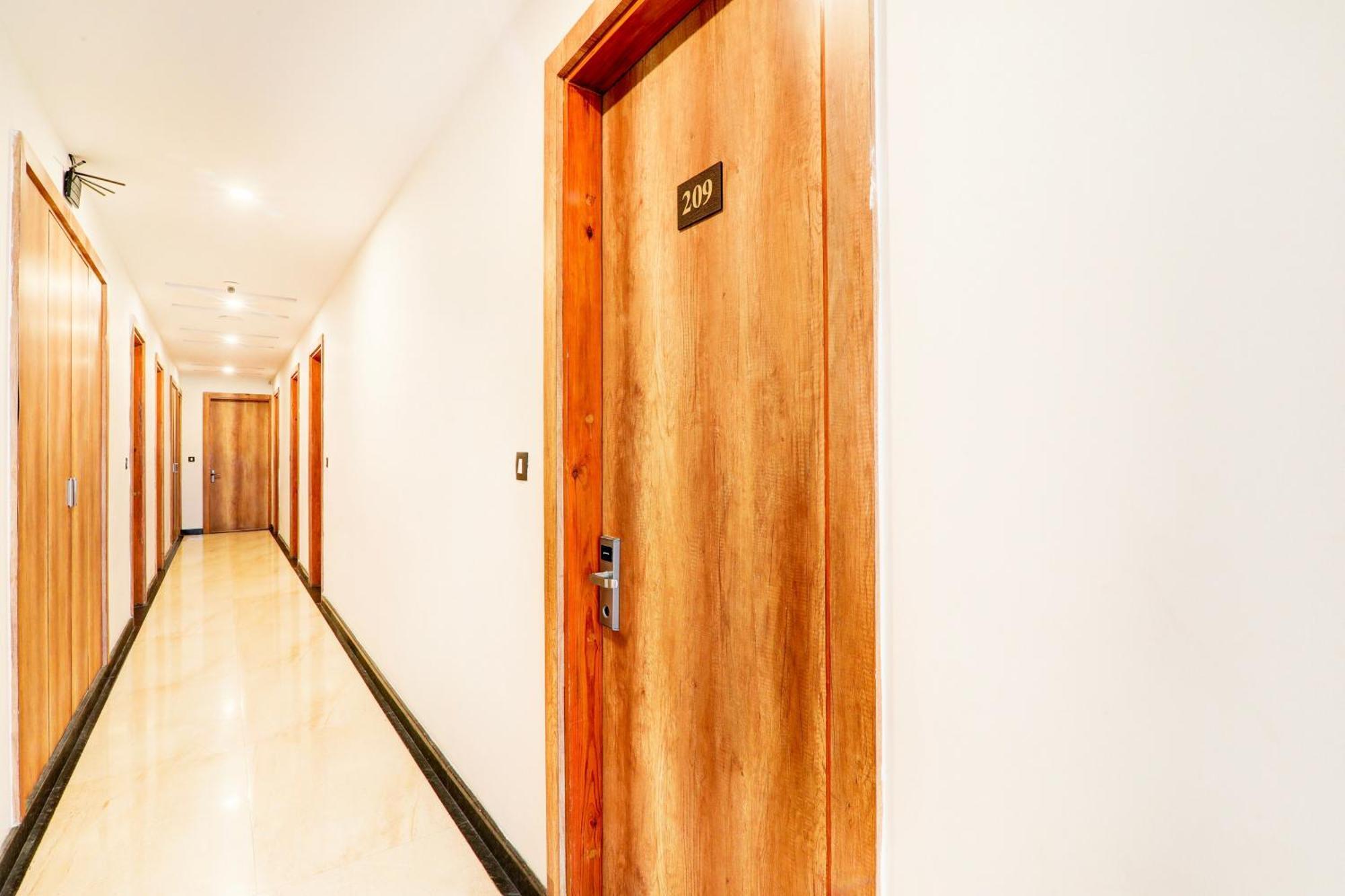 Townhouse The Nawab And Banquet Hotel Lucknow
