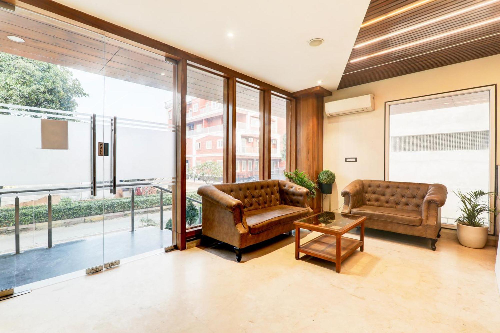 Townhouse The Nawab And Banquet Hotel Lucknow