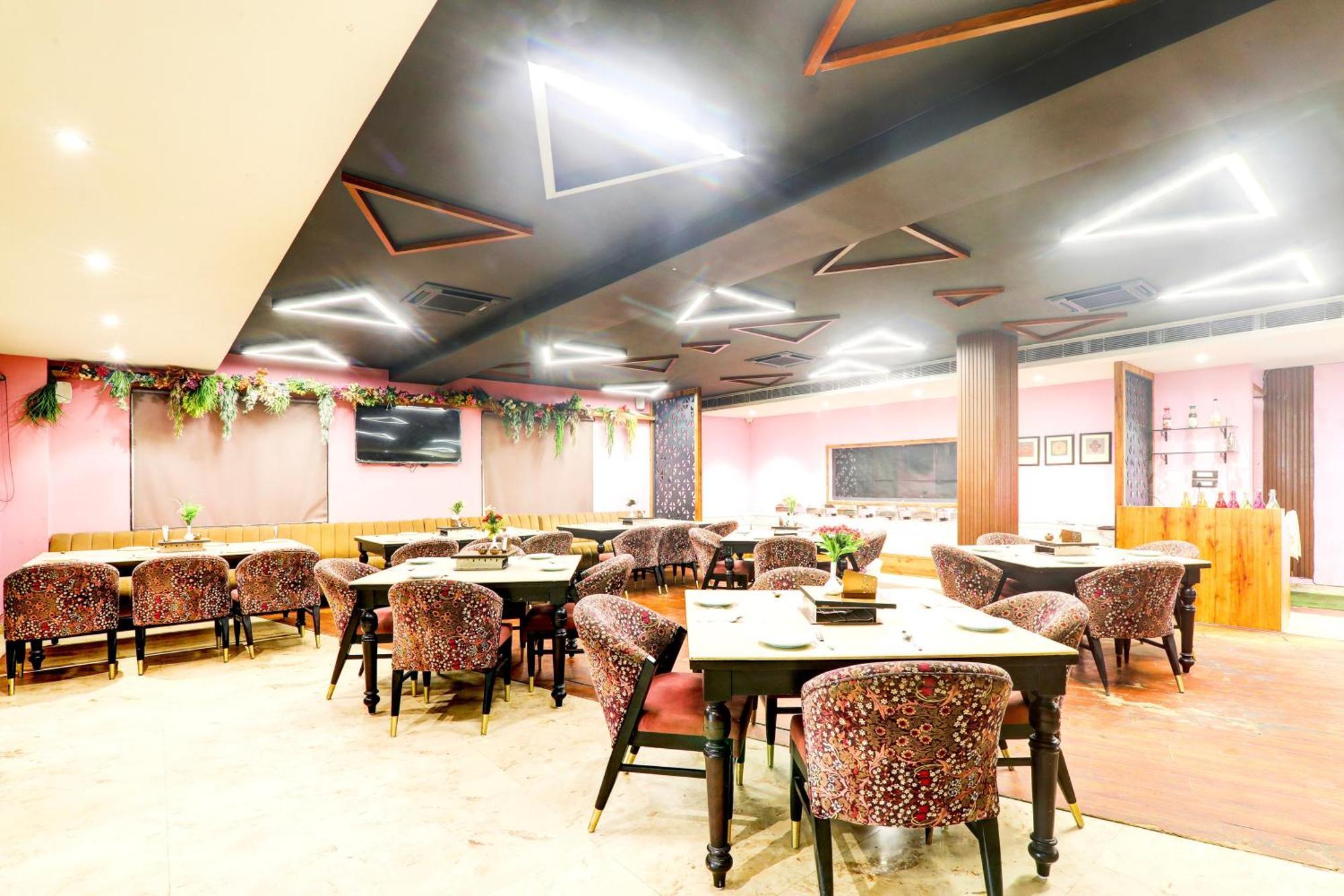 Townhouse The Nawab And Banquet Lucknow
